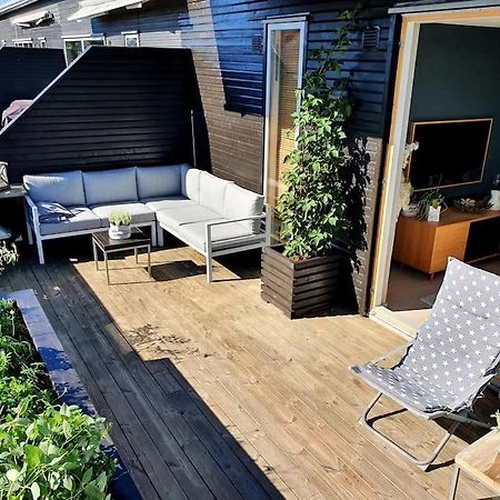 Lys Leilighet Med Fine Uteplasser Fredrikstad Luaran gambar